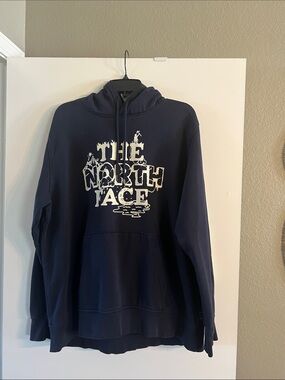 The North Face Navy Hoodie with White Graphic XL